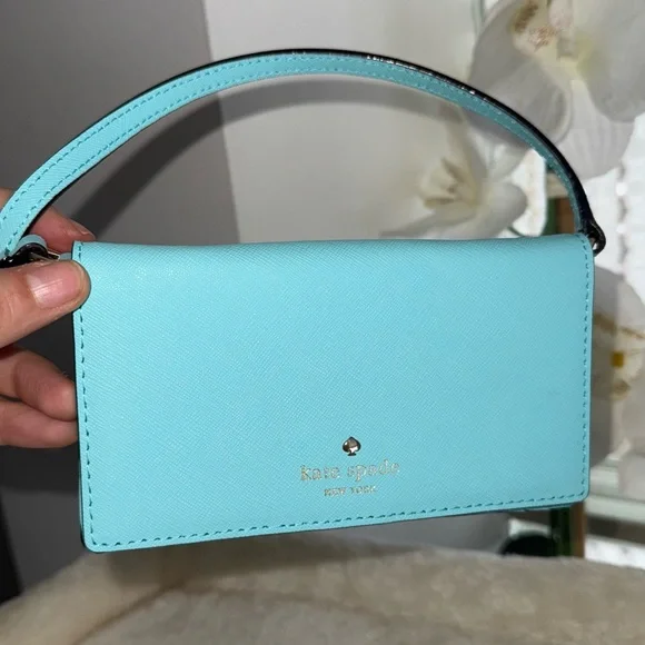 Kate Spade wallet Crossbody🩵 - Picture 2 of 8